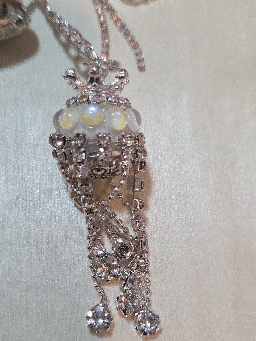 ✨ Luxury Rhinestone "You Are Beautiful" Perfume Bottle Keychain Charm ✨ - Picture 14 of 15
